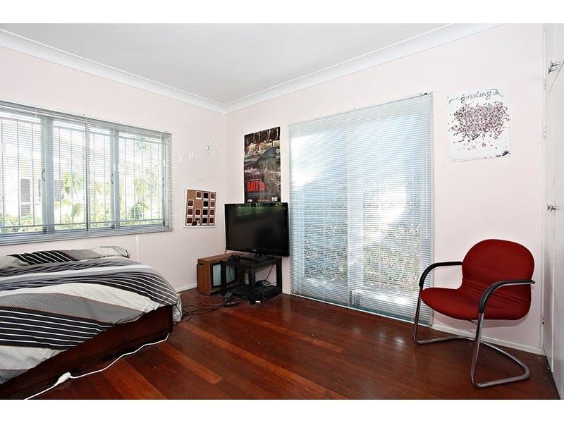 59 Fairley Street, Indooroopilly QLD 4068