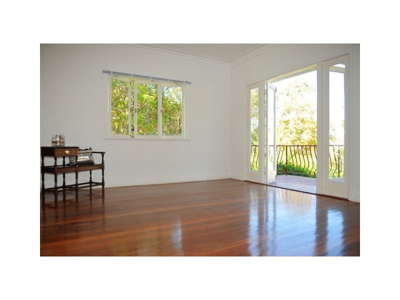 46 Neulans Road, Indooroopilly QLD 4068