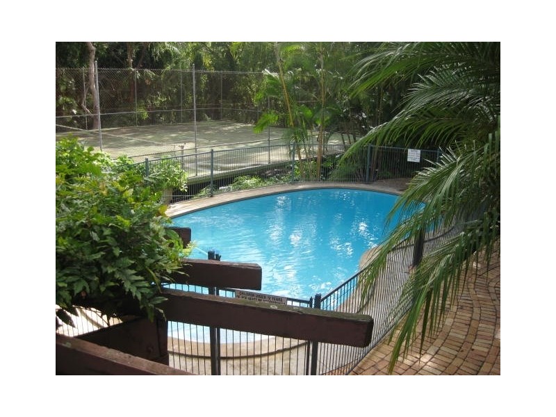 4/12 Woodstock Avenue, Taringa QLD 4068