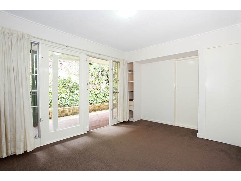 46 Ivy Street, Indooroopilly QLD 4068