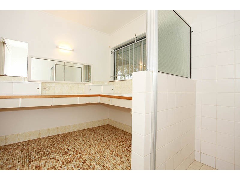 46 Ivy Street, Indooroopilly QLD 4068