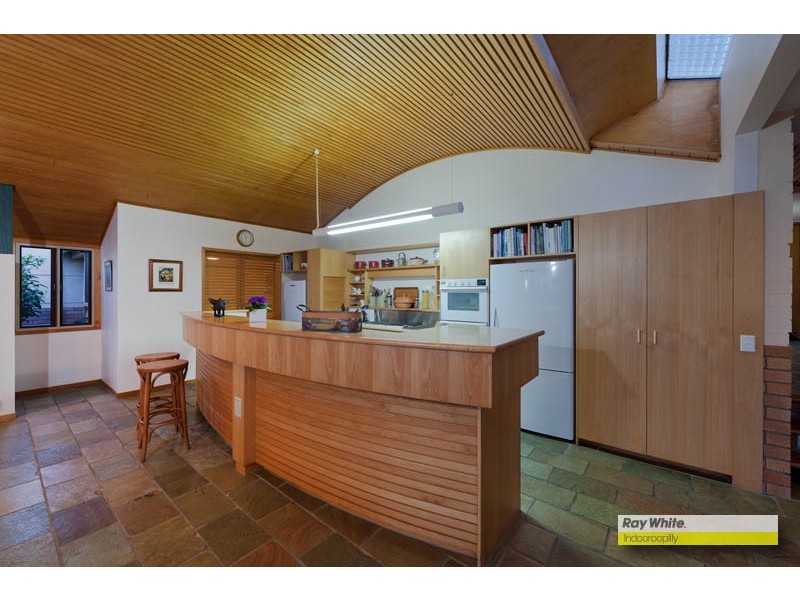 10 Carnoustie Court, Indooroopilly QLD 4068