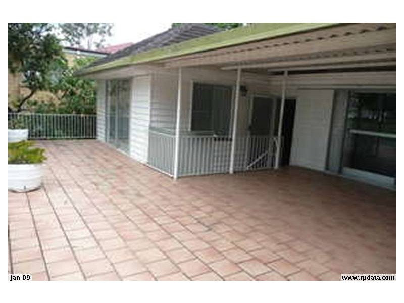 45 The Esplanade, St Lucia QLD 4067