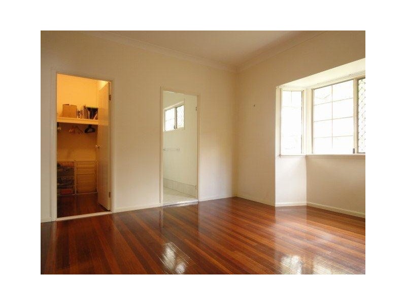 14 Salisbury Street, Indooroopilly QLD 4068