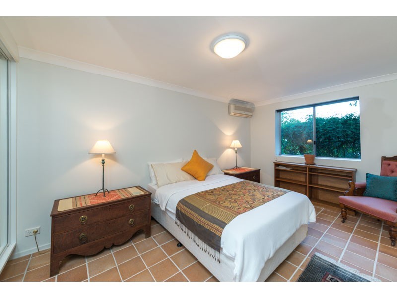 75 Jilba Street, Indooroopilly QLD 4068