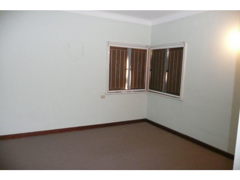 11 Central Avenue, St Lucia QLD 4067