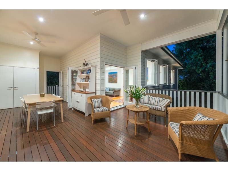 29 Disraeli Street, Indooroopilly QLD 4068