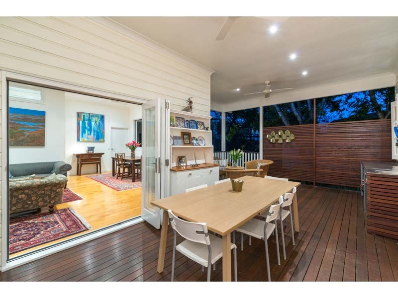 29 Disraeli Street, Indooroopilly QLD 4068