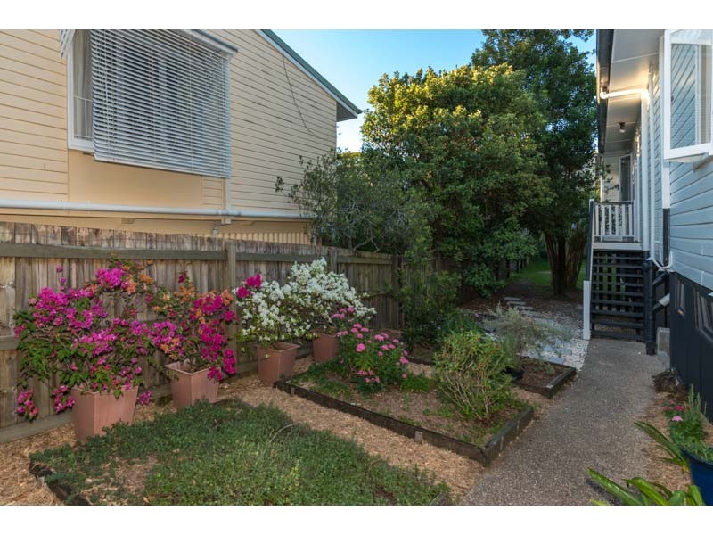 29 Disraeli Street, Indooroopilly QLD 4068