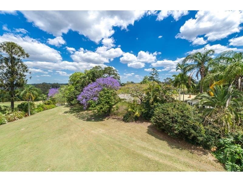 10 Bougainvillea Avenue, Indooroopilly QLD 4068