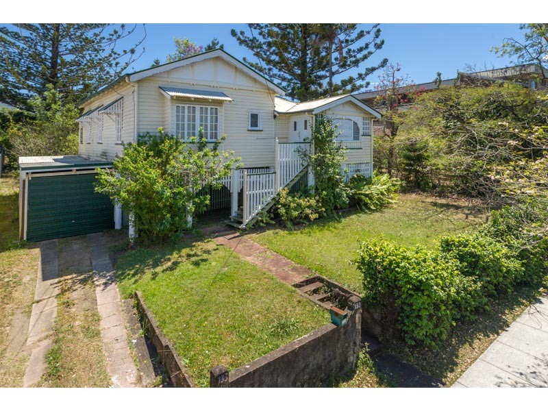 129-133 Clarence Road, Indooroopilly QLD 4068