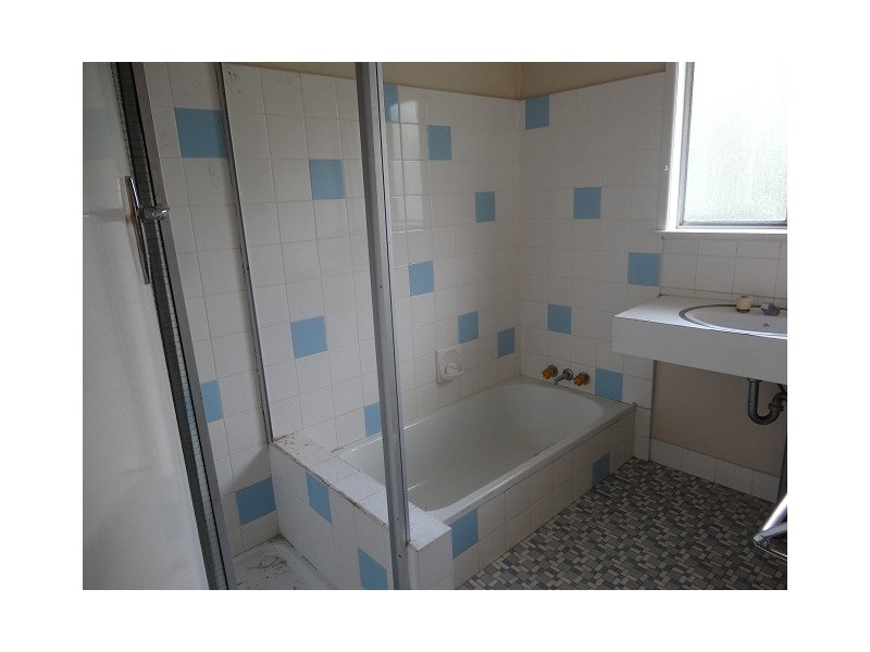 17 Almeida Street, Indooroopilly QLD 4068