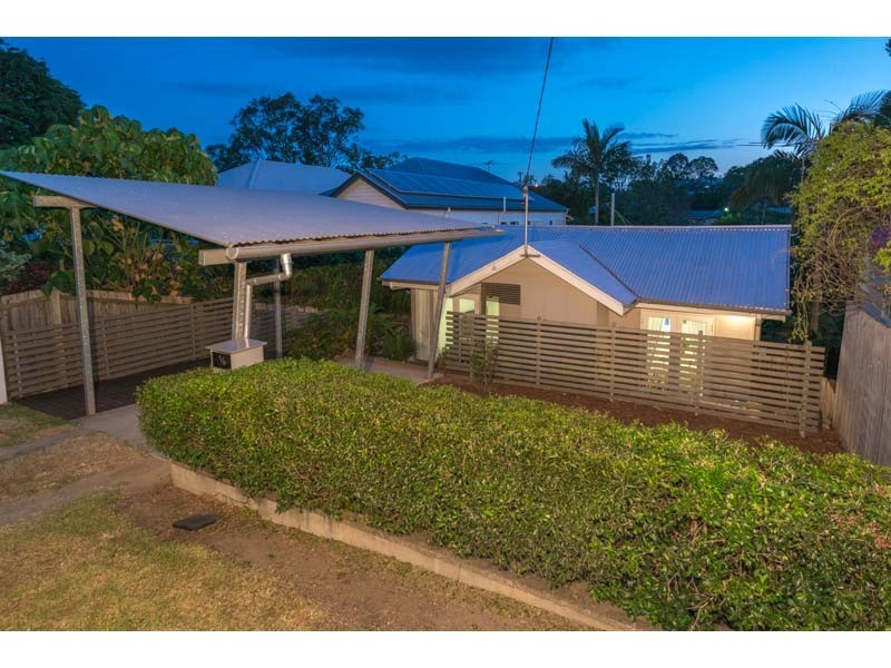 56 Gladstone Street, Indooroopilly QLD 4068