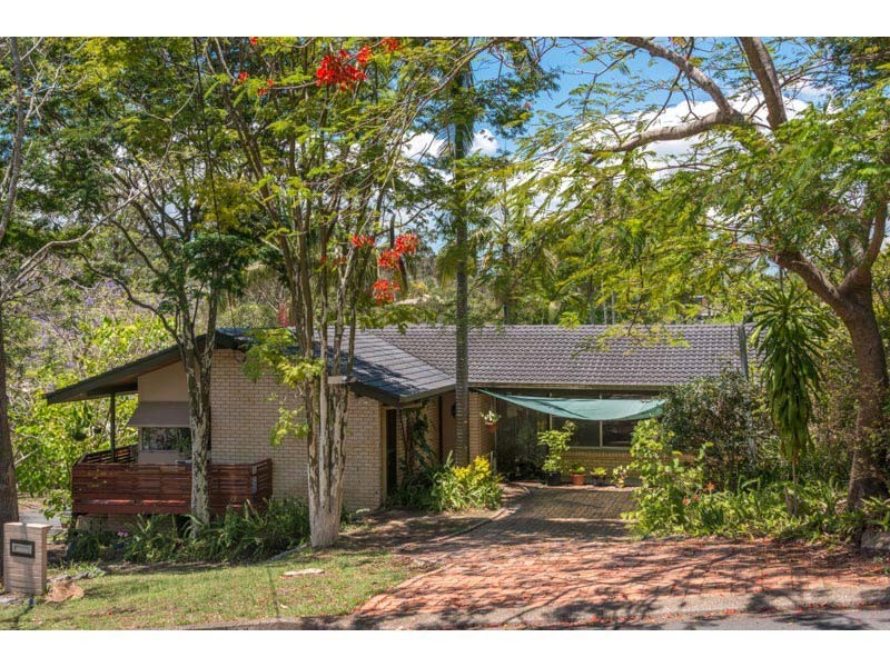 19 Norman Street, Fig Tree Pocket QLD 4069
