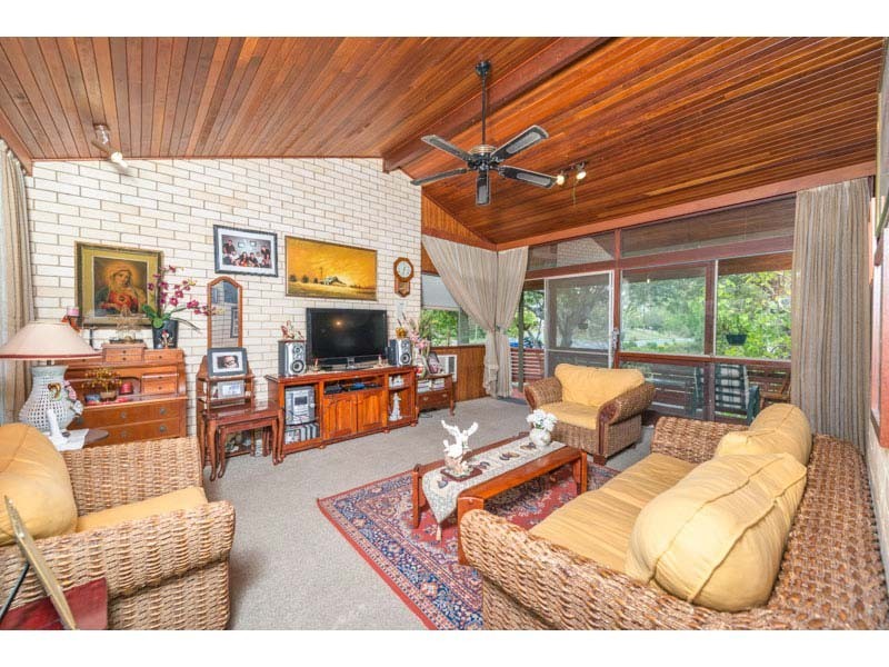 19 Norman Street, Fig Tree Pocket QLD 4069