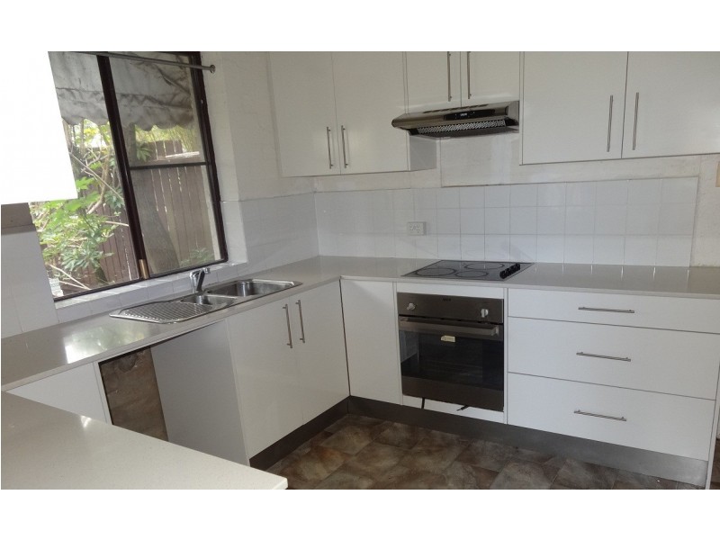 2/39 Hillsdon Rd, Taringa QLD 4068