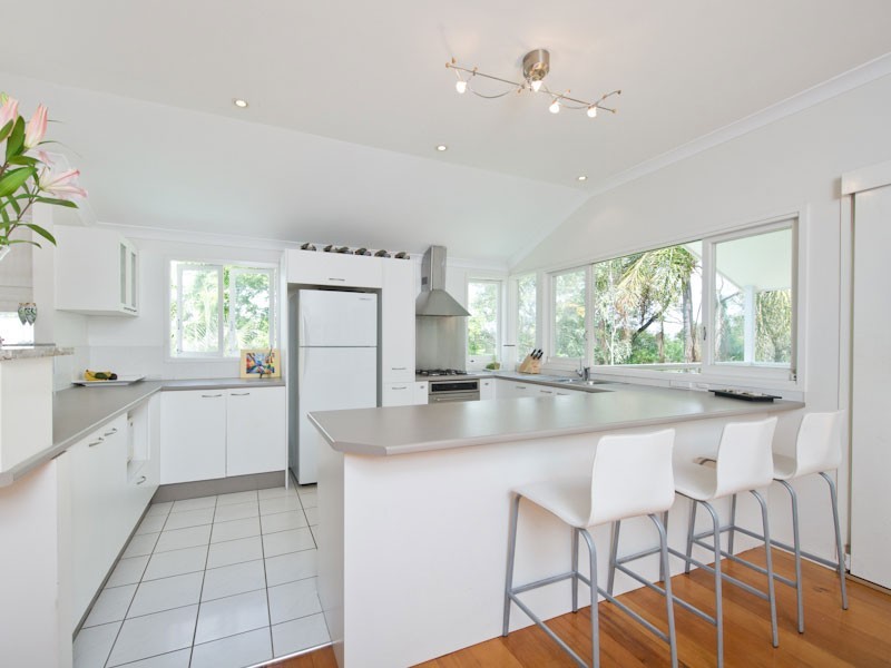 17 Rylatt Street, Indooroopilly QLD 4068