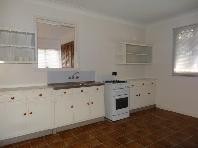 130 Clarence Road, Indooroopilly QLD 4068