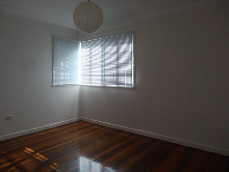 130 Clarence Road, Indooroopilly QLD 4068