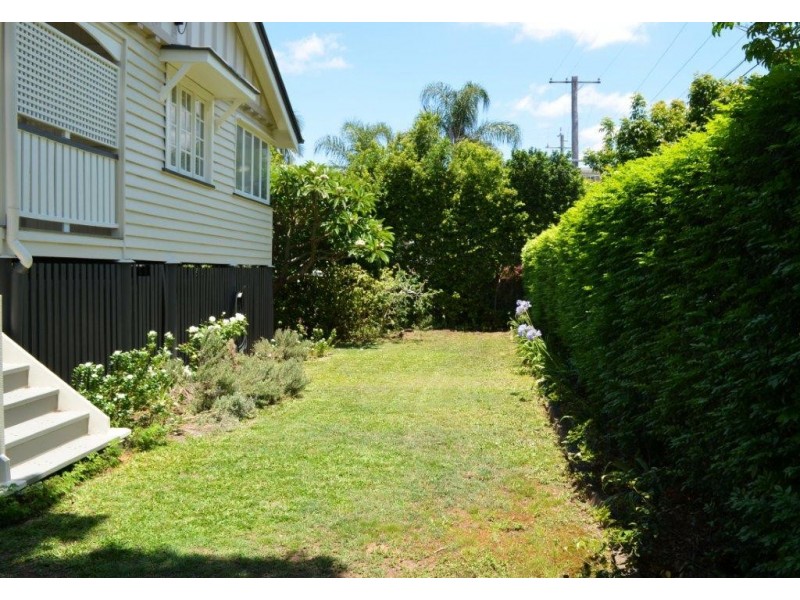5 Ward Street, Indooroopilly QLD 4068