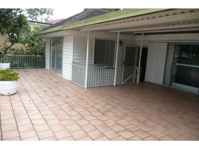 45 The Esplanade, St Lucia QLD 4067