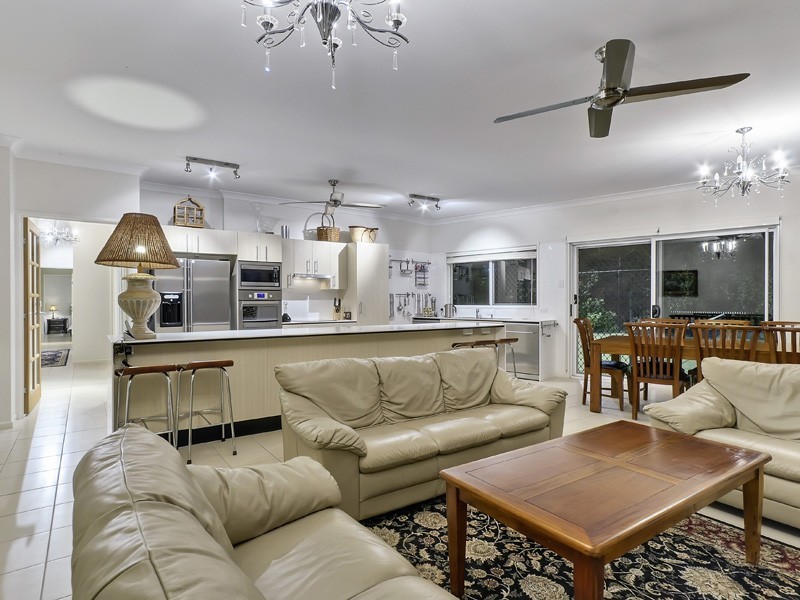 66 Lambert Road, Indooroopilly QLD 4068