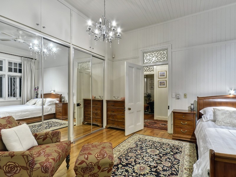 66 Lambert Road, Indooroopilly QLD 4068