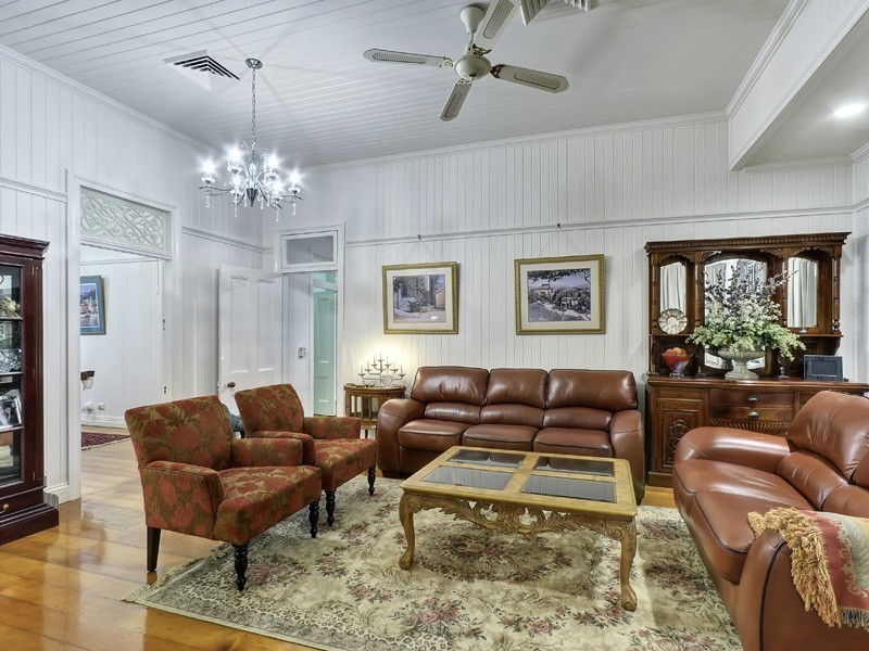 66 Lambert Road, Indooroopilly QLD 4068