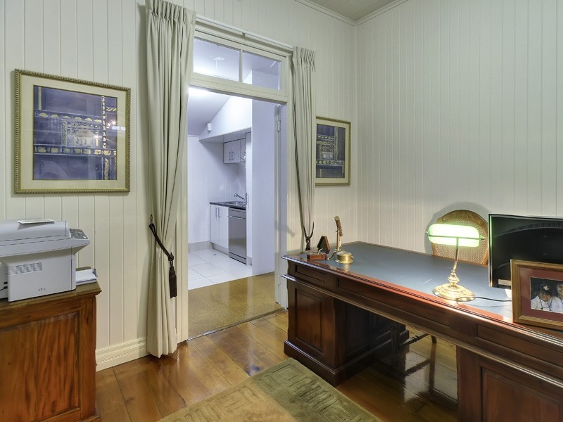 66 Lambert Road, Indooroopilly QLD 4068