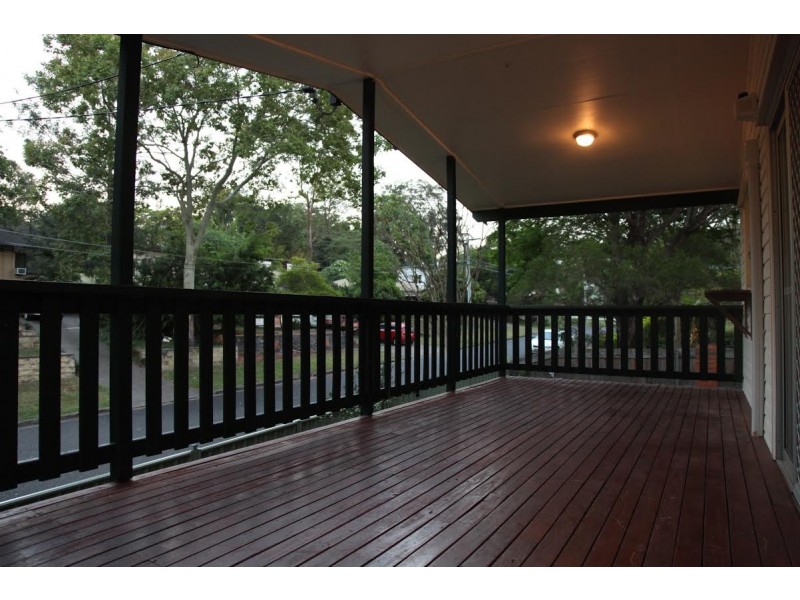 40 Minkara Street, Indooroopilly QLD 4068