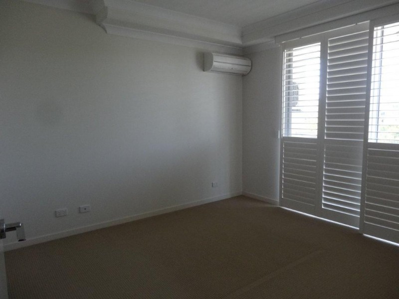 25/8-12 Belgrave Road, Indooroopilly QLD 4068