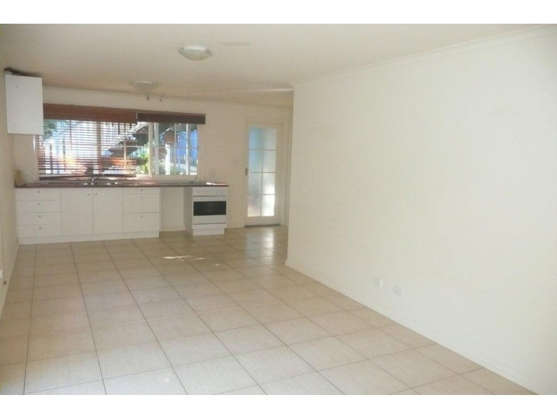 10b Princess Street, Taringa QLD 4068