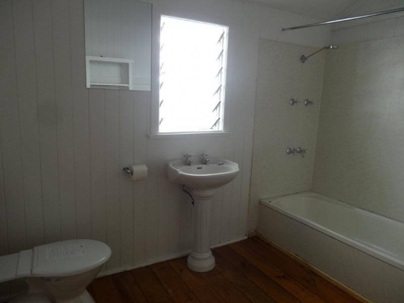 11 Marmion Parade, Taringa QLD 4068