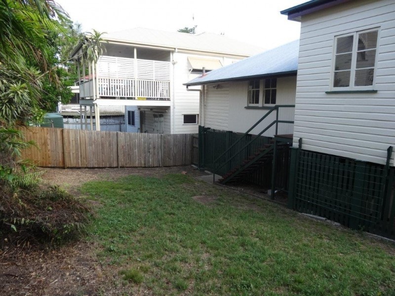 11 Marmion Parade, Taringa QLD 4068