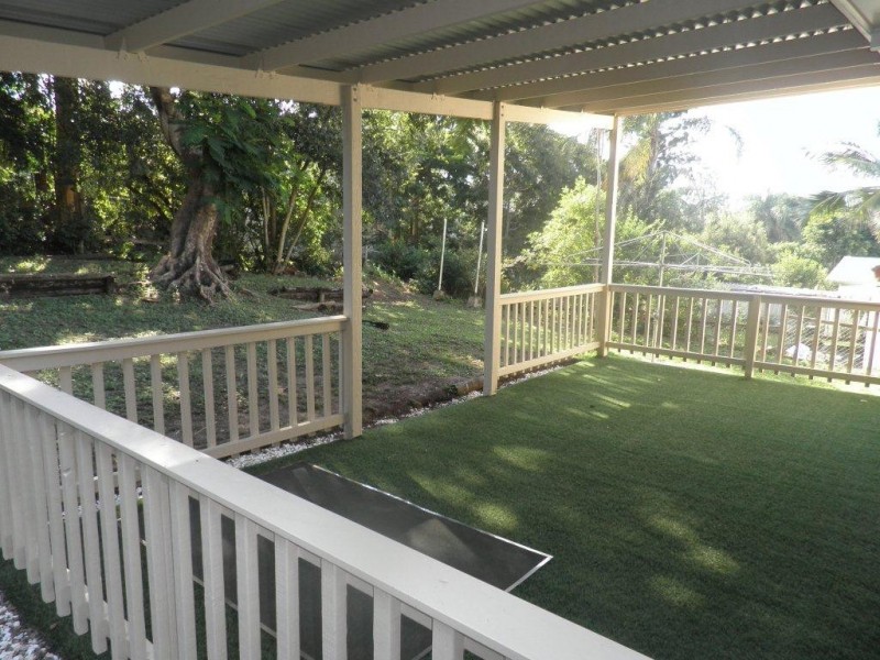 15 Euree Street, Kenmore QLD 4069