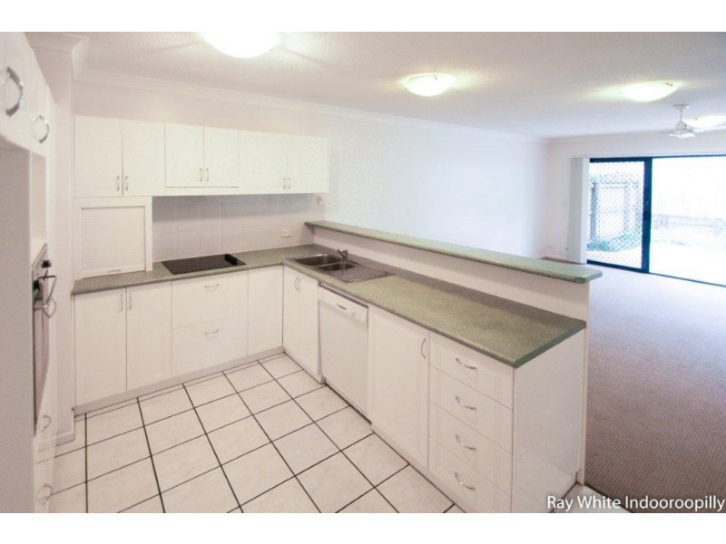 4/52 York Street, Indooroopilly QLD 4068