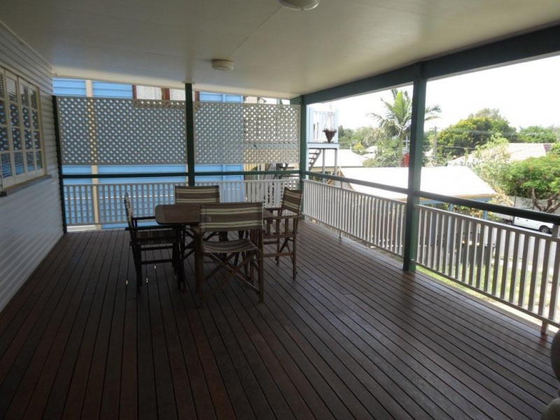 9 Disraeli Street, Indooroopilly QLD 4068