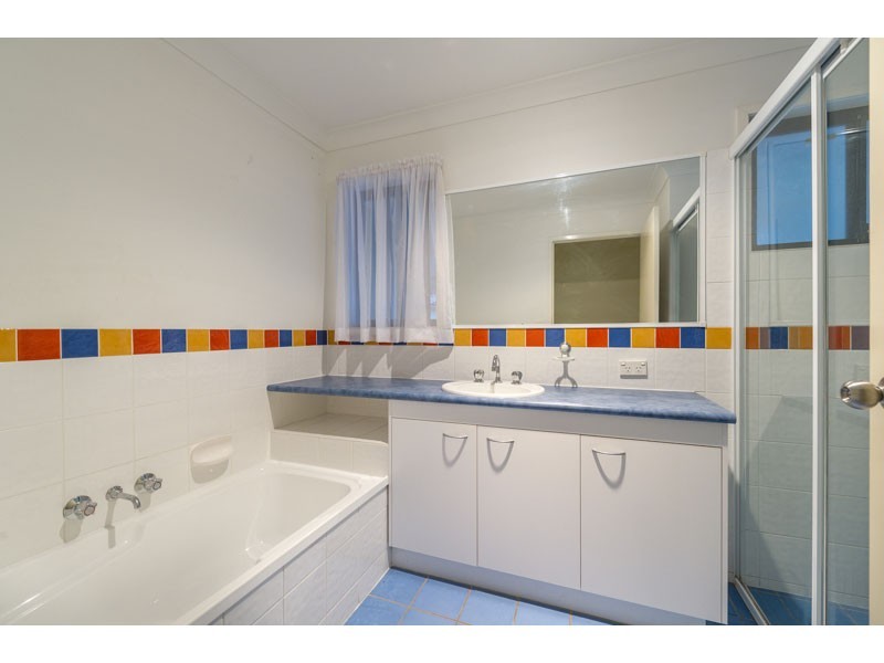 54 Vakuta Street, Fig Tree Pocket QLD 4069