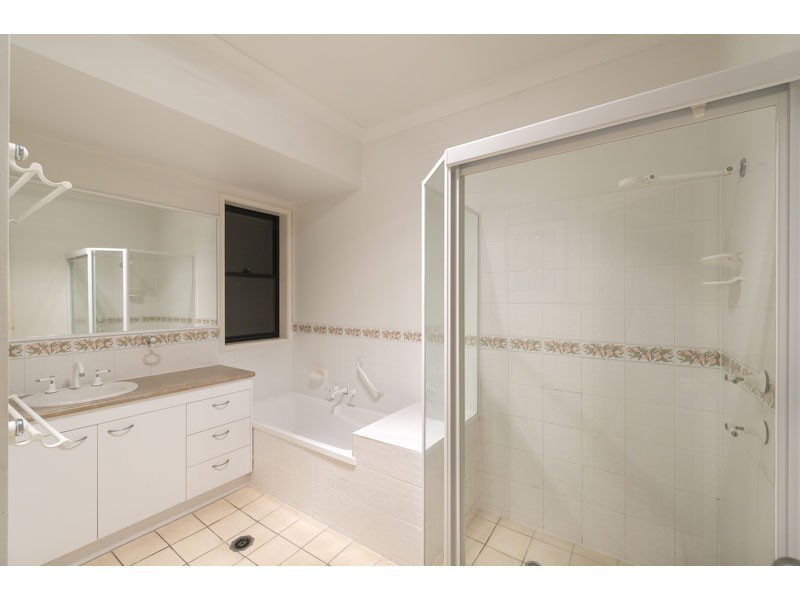 54 Vakuta Street, Fig Tree Pocket QLD 4069