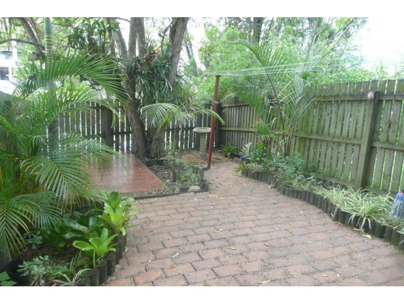 1/34 Underhill Avenue, Indooroopilly QLD 4068