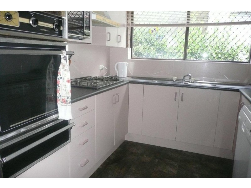 1/34 Underhill Avenue, Indooroopilly QLD 4068