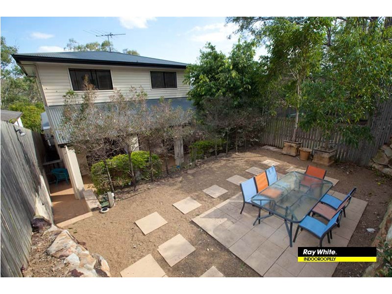 98 Ward Street, Indooroopilly QLD 4068