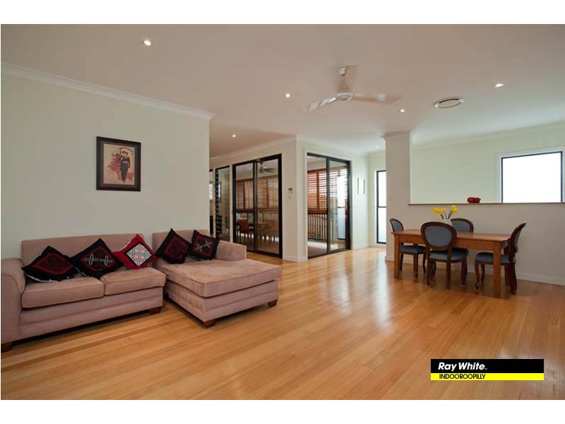 98 Ward Street, Indooroopilly QLD 4068