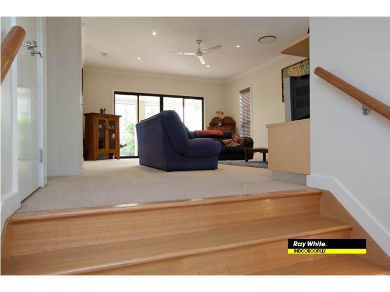 98 Ward Street, Indooroopilly QLD 4068