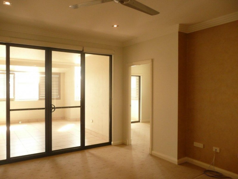 8/146 Clarence Road, Indooroopilly QLD 4068