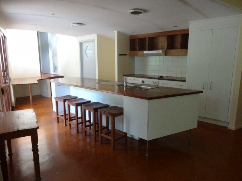 22 Dobell Street, Indooroopilly QLD 4068