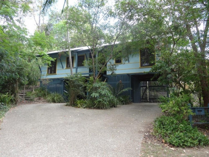 22 Dobell Street, Indooroopilly QLD 4068