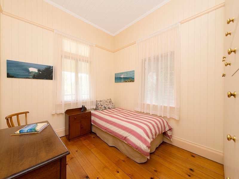 25 Evadne Street, Graceville QLD 4075