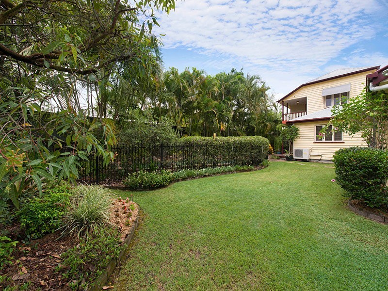 25 Evadne Street, Graceville QLD 4075