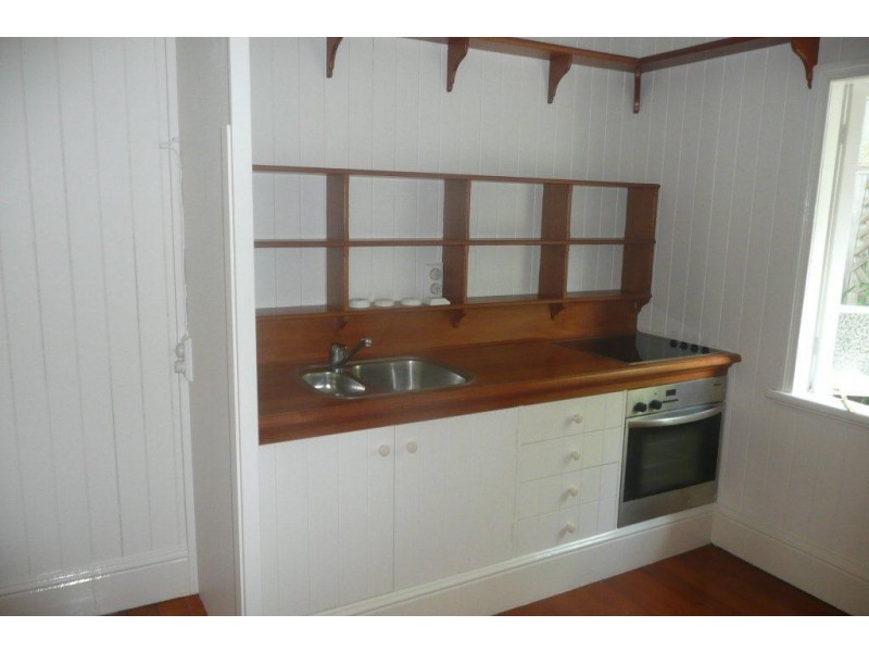 52 Woodstock Road, Toowong QLD 4066